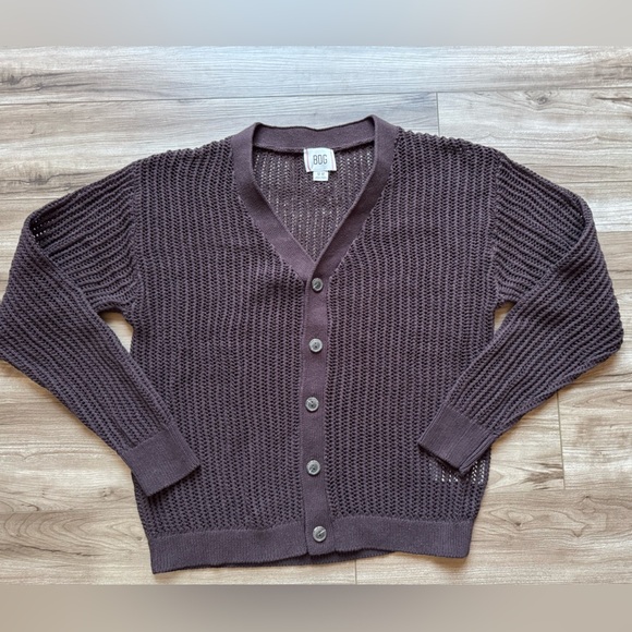 URBAN OUTFITTERS BDG Beach Cardigan Dark Brown Sz Medium NWOT V-neck Open Knit - Picture 12 of 12